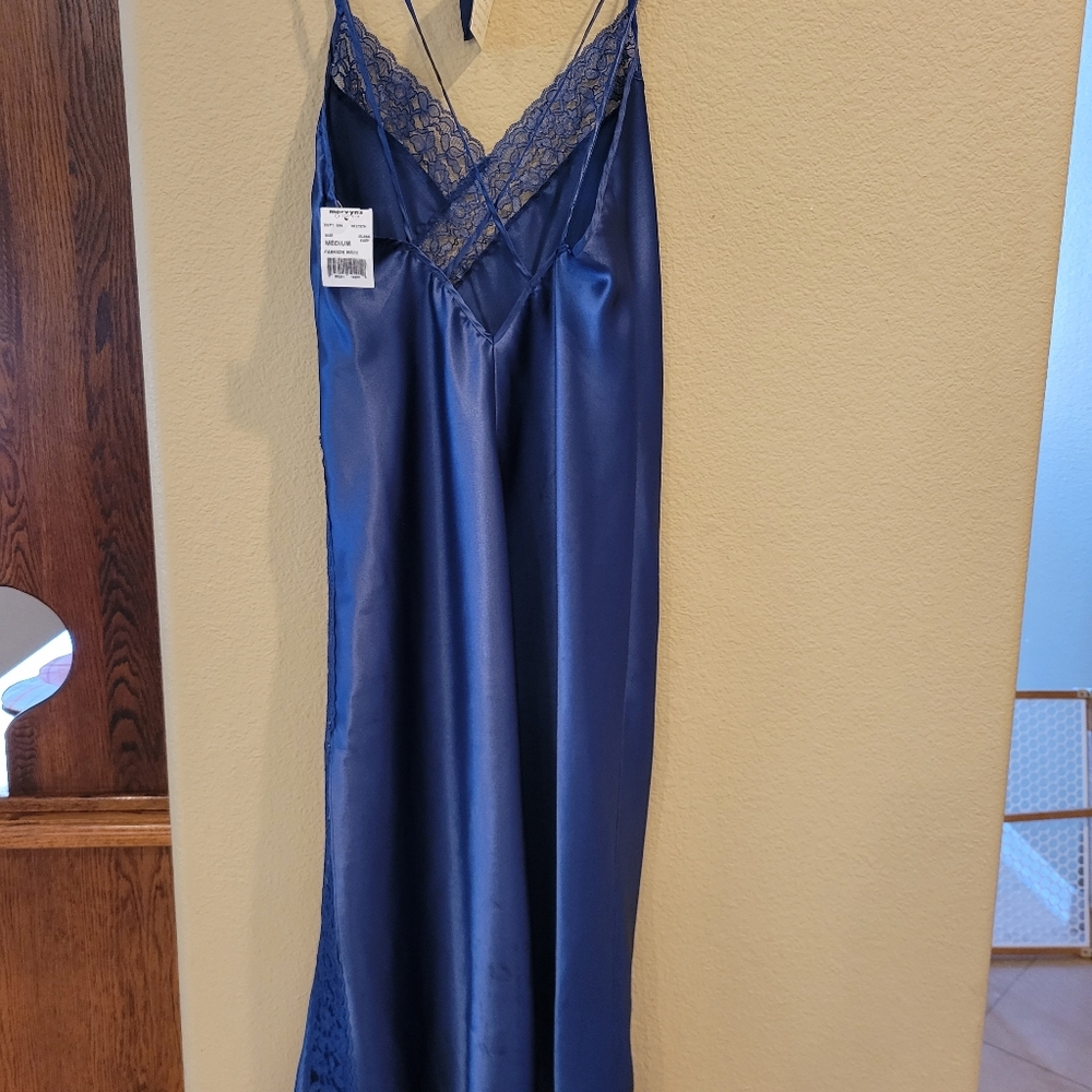 Llingerie - Negligee